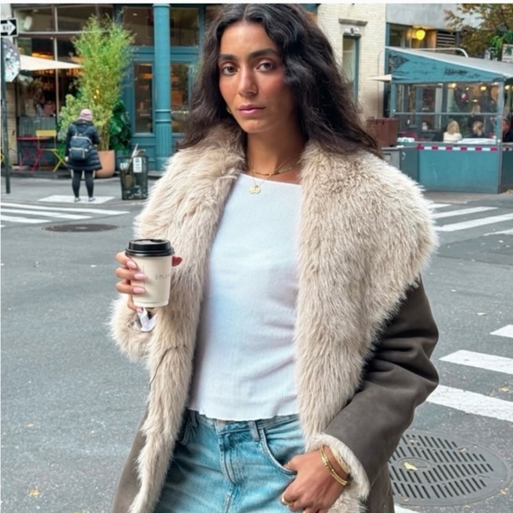 Zara Reversible Faux Fur Double Faced Coat - Picture 8 of 14